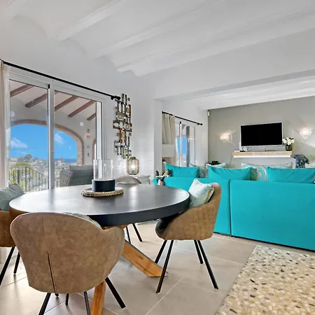 Ayora Villa